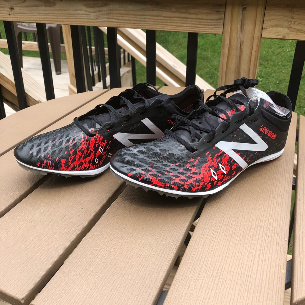 New Balance MD800v5 Spikes